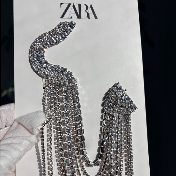 Zara Rhinestone Brooch - Picture 3 of 5